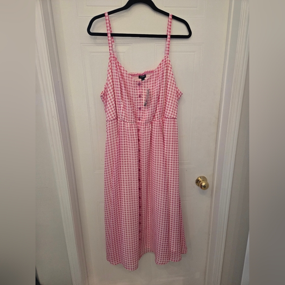 torrid Dresses & Skirts - Torrid Pink & White Gingham Midi Dress